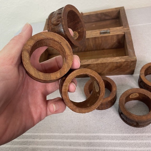 Vintage JCS Co Hand Carved Wood Elephant Napkin Rings Set Of 6 With Wooden Box - Picture 14 of 16